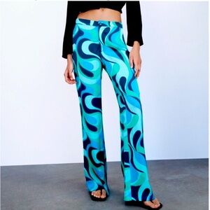 Zara Safia Wavy Satin Flowy Wide
Straight Leg High Rise Pants